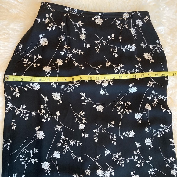 Floral Silk Black and White Skirt - Picture 7 of 8
